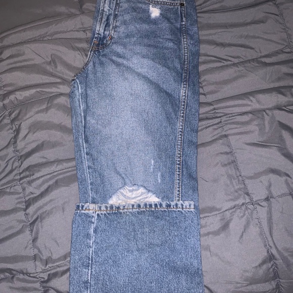 Clothes - Picture 6 of 11